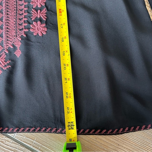 Johnny Was Black and Plum Embroidered Top Size S - Picture 11 of 11